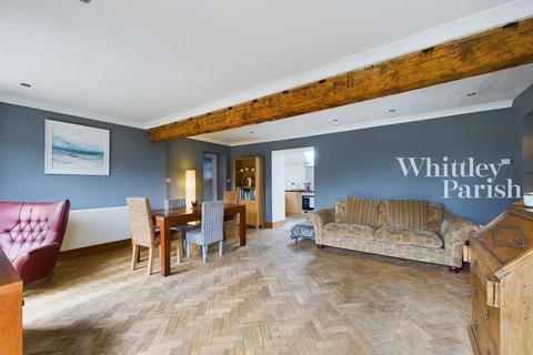 4 bedroom barn conversion for sale, Wymondham Road, Norwich NR16