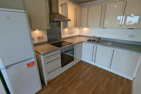 2 bedroom apartment to rent, Zenith, Chapel Street, Salford