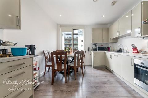 3 bedroom apartment for sale, Hudson Way, London