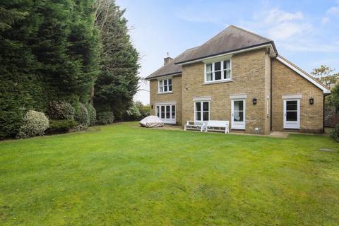 5 bedroom detached house to rent, Grange Place, Walton-on-Thames, Surrey, KT12