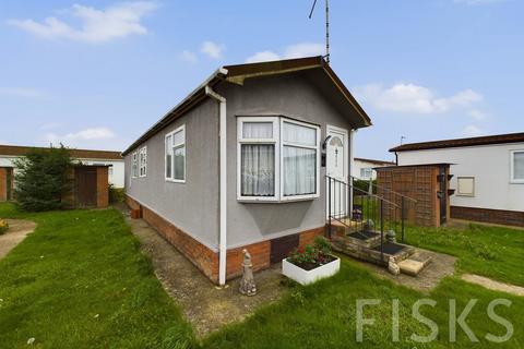 1 bedroom park home for sale, Creek Road, Canvey Island, SS8