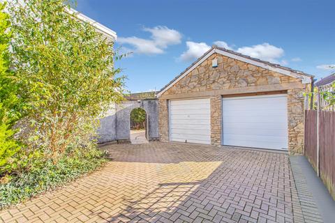 13a Common Road, Hanham, Bristol, BS15 3LJ