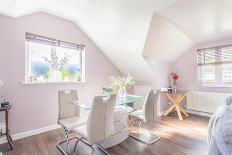 13a Common Road, Hanham, Bristol, BS15 3LJ