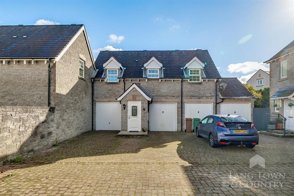 Temeraire Road, Plymouth PL5 1 bed apartment to rent £850 pcm (£196 pw)
