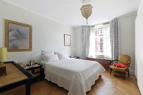 4 bedroom flat for sale, Queensway, Bayswater, W2