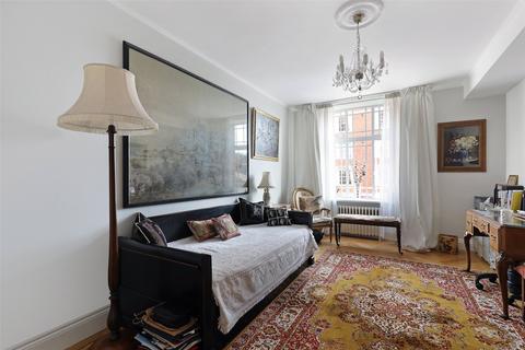 4 bedroom flat for sale, Queensway, Bayswater, W2