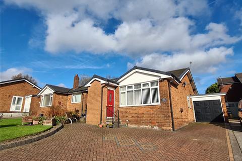 3 bedroom detached bungalow for sale, Hillside Close, Hadfield, Glossop, Derbyshire, SK13