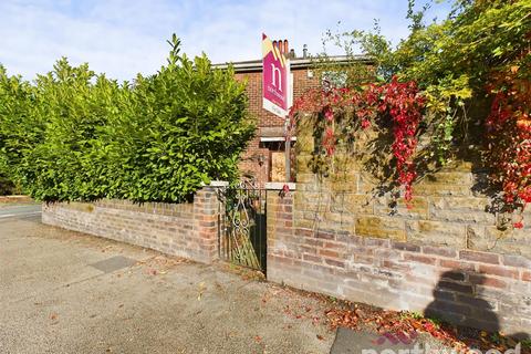 3 bedroom semi-detached house for sale, Park Road, Springfield, Wigan, WN6