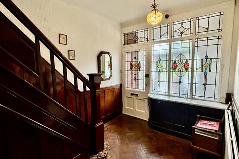 4 bedroom detached house for sale, Manchester Road, Denton