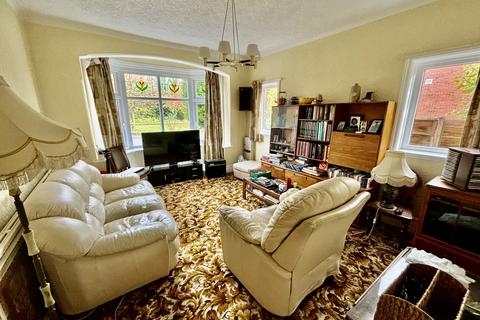 4 bedroom detached house for sale, Manchester Road, Denton