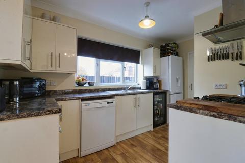 3 bedroom semi-detached house for sale, King Edward Avenue, Horsforth, Leeds, West Yorkshire, LS18