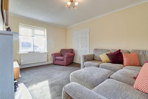 3 bedroom semi-detached house for sale, King Edward Avenue, Horsforth, Leeds, West Yorkshire, LS18