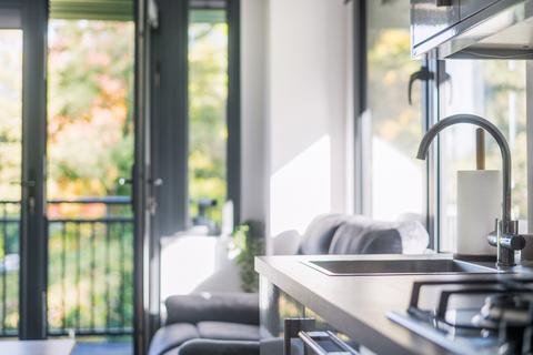 Flat 22, Weybrook House Weyside Park, Godalming, GU7 1XE