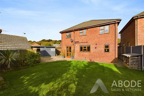 3 Glebe Gardens, Cheadle, Stoke-on-trent, ST10 1YW