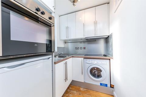 Studio to rent, Avenue Road, N6