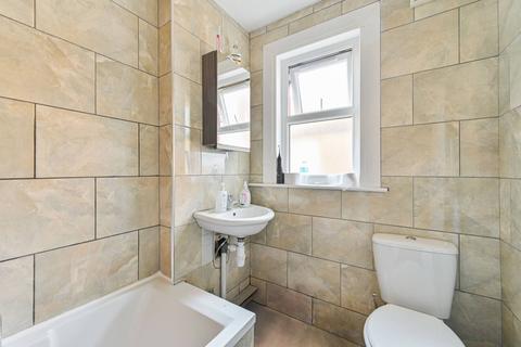 2 bedroom maisonette for sale, Broughton Road, Thornton Heath, CR7