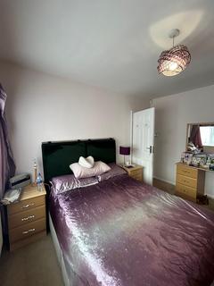 1 bedroom in a house share to rent, Cranbourne Road, Northwood HA6