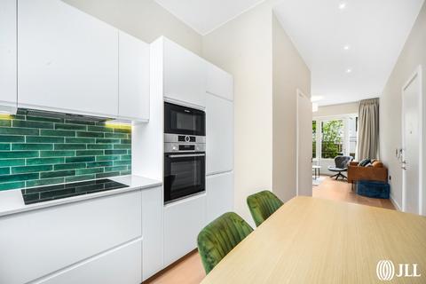 3 bedroom flat to rent, Zinc Street Sugar House Island E15