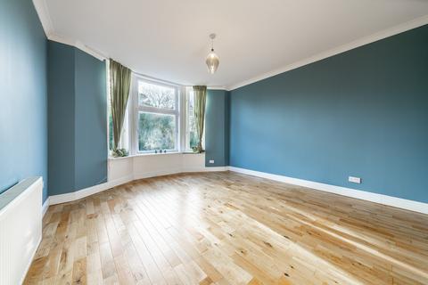 2 bedroom flat for sale, Pollokshaws Road, Flat 3/2, Strathbungo, Glasgow, G41 2ET