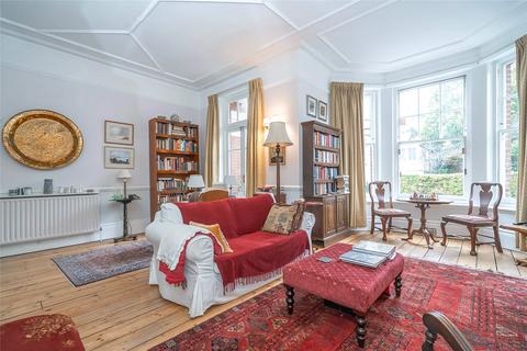 2 bedroom flat for sale, Southwood Lane, Highgate, London N6