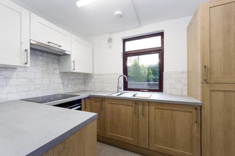 3 bedroom terraced house to rent, Hill Street, Inverness, IV2 3AT