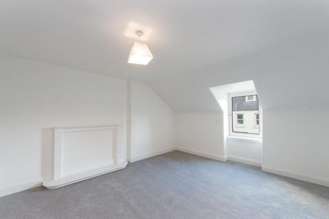 3 bedroom terraced house to rent, Hill Street, Inverness, IV2 3AT