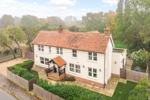 4 bedroom detached house for sale, Harlington Road, Sharpenhoe, Bedfordshire, MK45