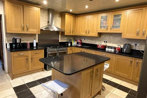 5 bedroom semi-detached house for sale, Henrietta Street, Ashton Under Lyne OL6