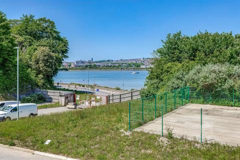2 bedroom apartment to rent, Batts Combe Mews, Plymouth PL9