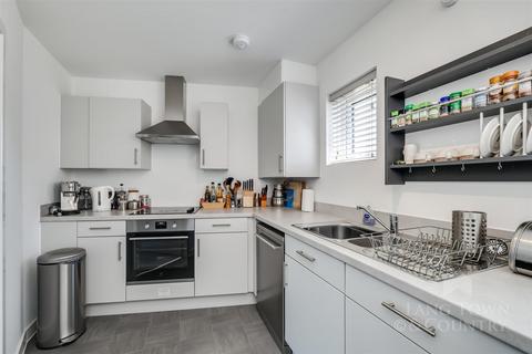2 bedroom apartment to rent, Batts Combe Mews, Plymouth PL9