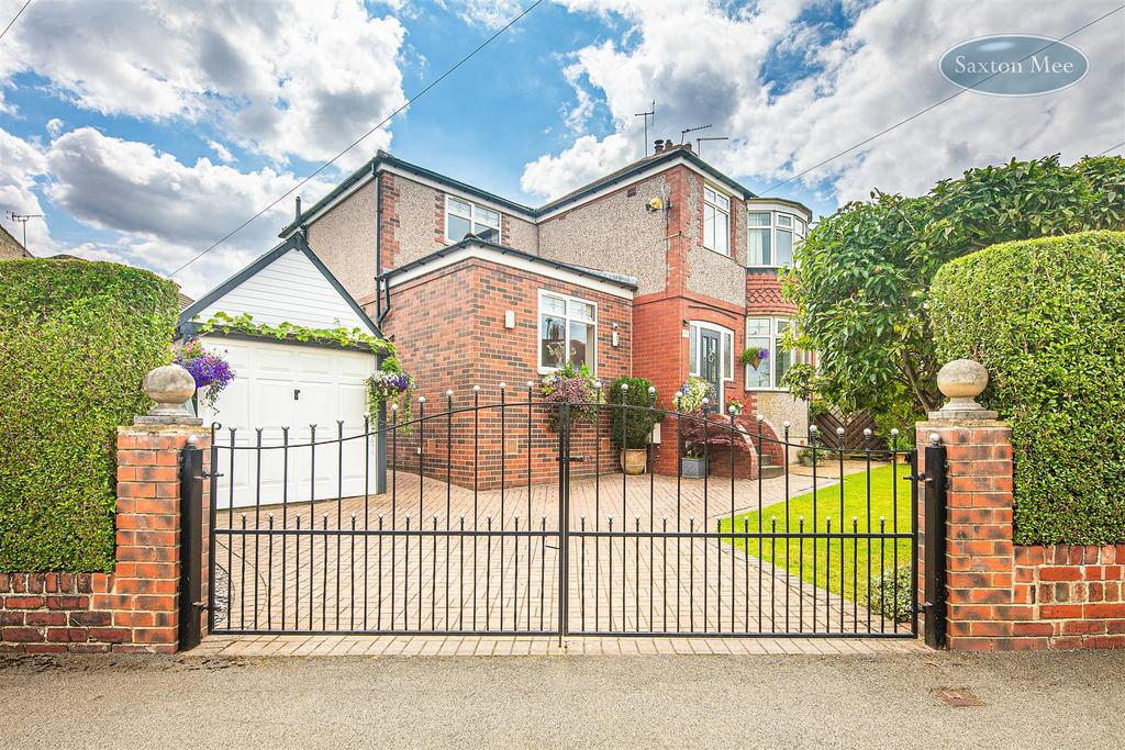 Bentley Road, Chapeltown, Sheffield 4 bed semidetached house for sale