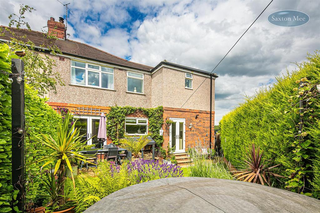 Bentley Road, Chapeltown, Sheffield 4 bed semidetached house for sale