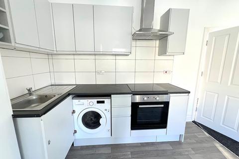 2 bedroom apartment to rent, Upper Hamilton Road, Brighton BN1 5DF