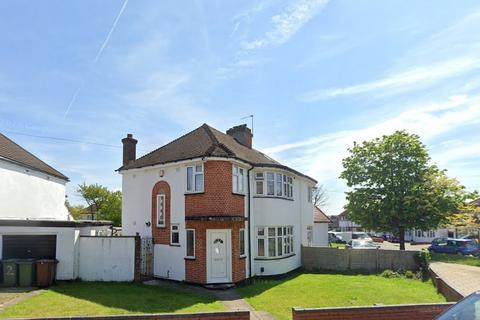 3 bedroom semi-detached house to rent, Felbridge Avenue, Stanmore HA7