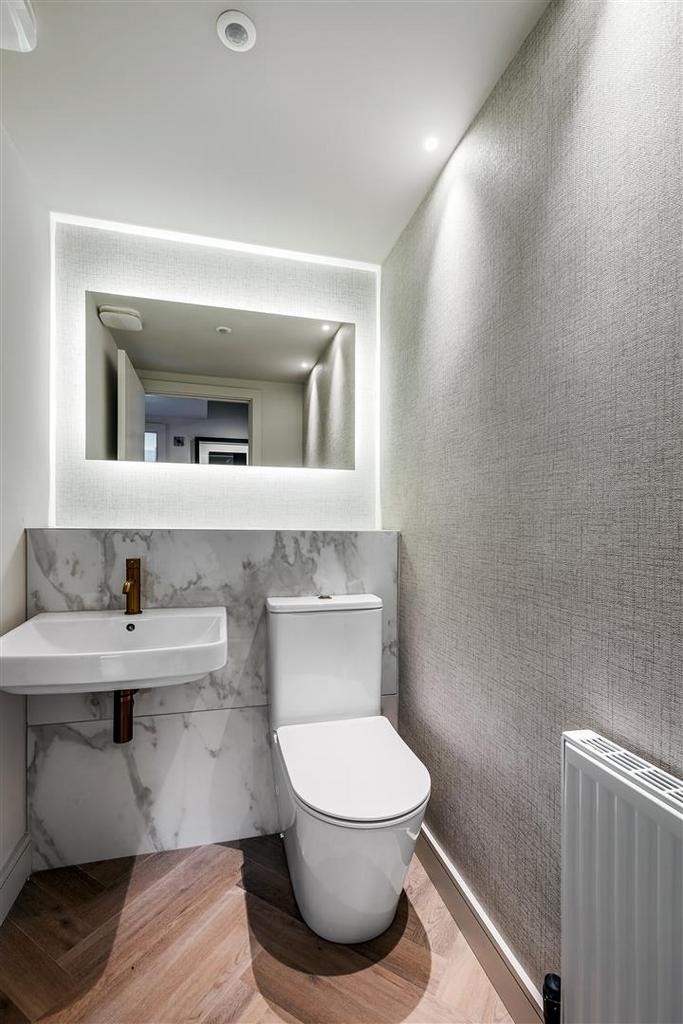 Cloakroom 2.jpg