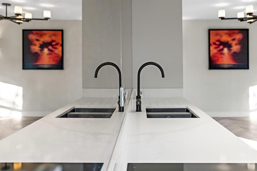 Sink.jpg