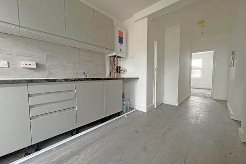 2 bedroom flat for sale, Woodgrange Road, London, E7