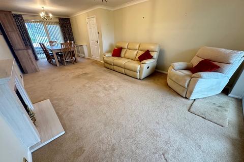 4 bedroom detached house for sale, Crawley Close, Luton LU1