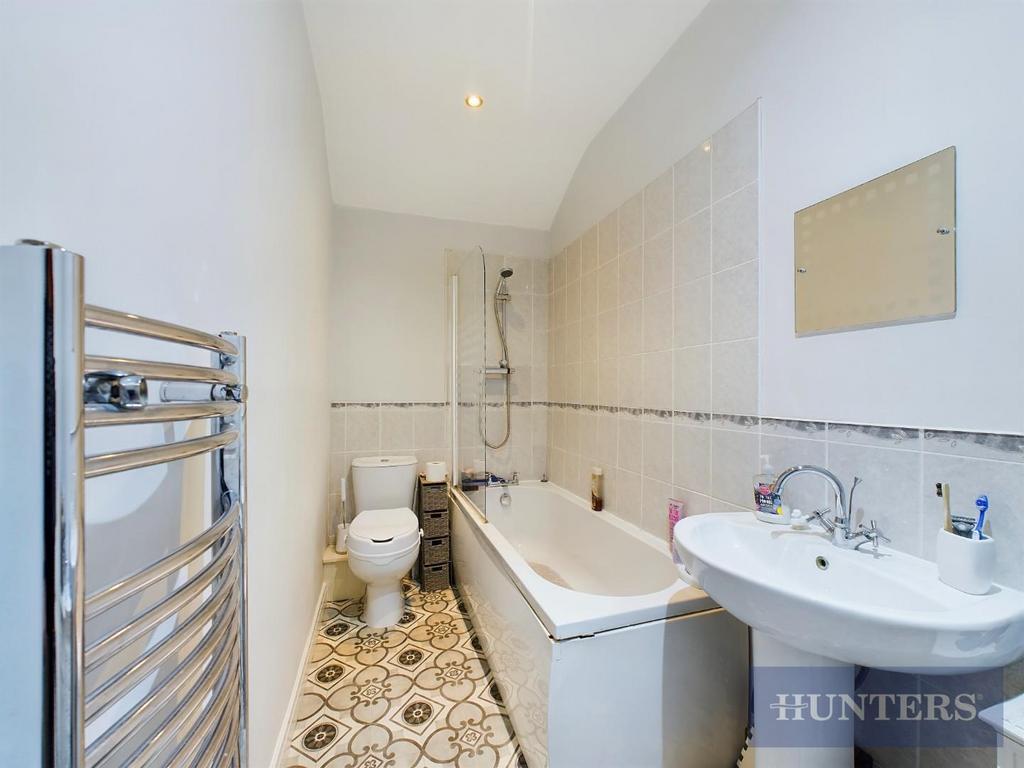 CAM03407 G0-PR0399-STILL004.jpg