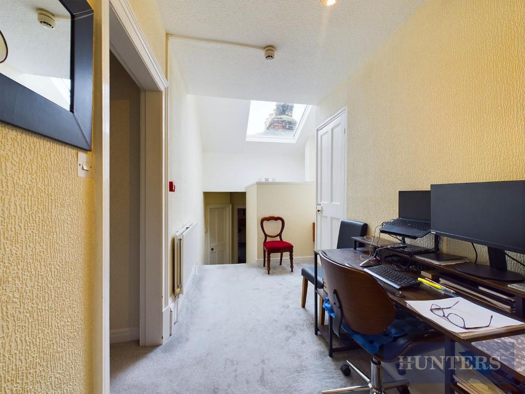 CAM03407 G0-PR0399-STILL009.jpg