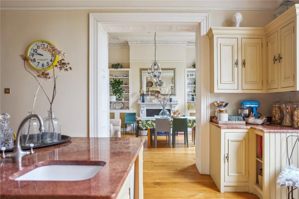 Kitchen/Dining