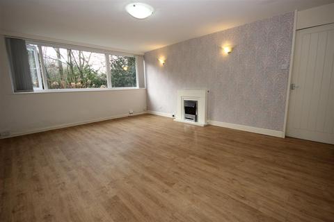 2 bedroom flat to rent, Brandhall Court, Oldbury B68