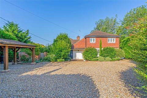 4 bedroom detached house to rent, Fern Lane, Marlow, Buckinghamshire, SL7