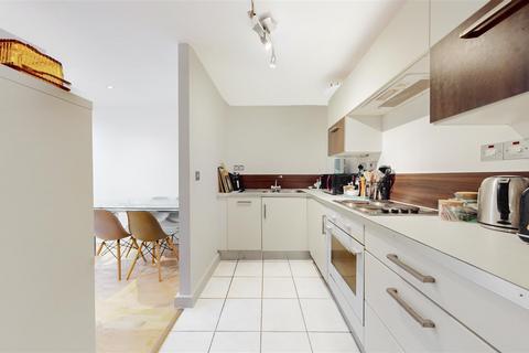 2 bedroom apartment for sale, Fairfield Road, London E3