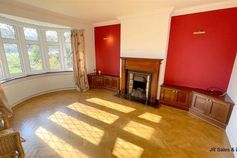 undefined, Plough Hill, Cuffley