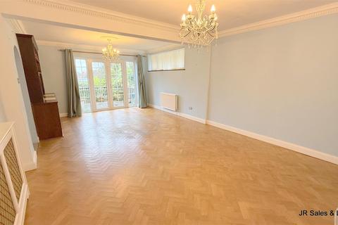 5 bedroom detached house for sale, Plough Hill, Cuffley