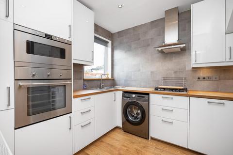 3 bedroom end of terrace house for sale, 27  Paradykes Avenue, Loanhead EH20