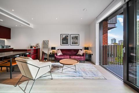 2 bedroom apartment for sale, Legacy Building, Embassy Gardens, Nine Elms, London SW11