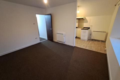 1 bedroom flat to rent, 71 Priory Road, Milford Haven, Pembrokeshire