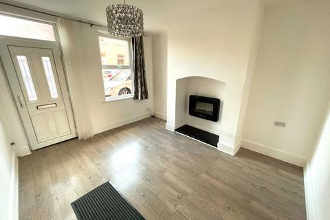 2 bedroom end of terrace house for sale, Greenfoot Lane, Barnsley